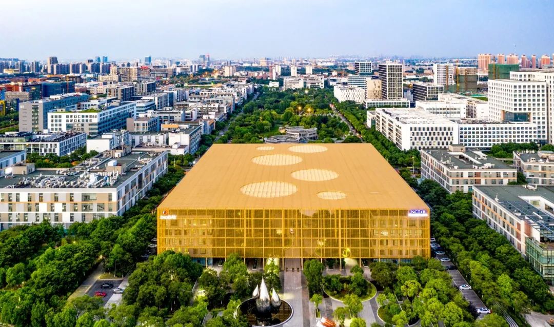 《蘇州日報(bào)》頭版：全國新增創(chuàng)新藥五分之一在園區(qū)